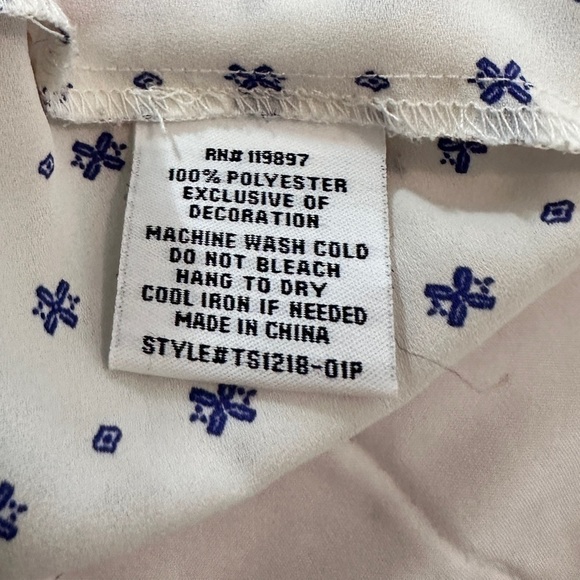 COLLECTIVE CONCEPTS Petite Top for Women. Size S - Picture 12 of 12